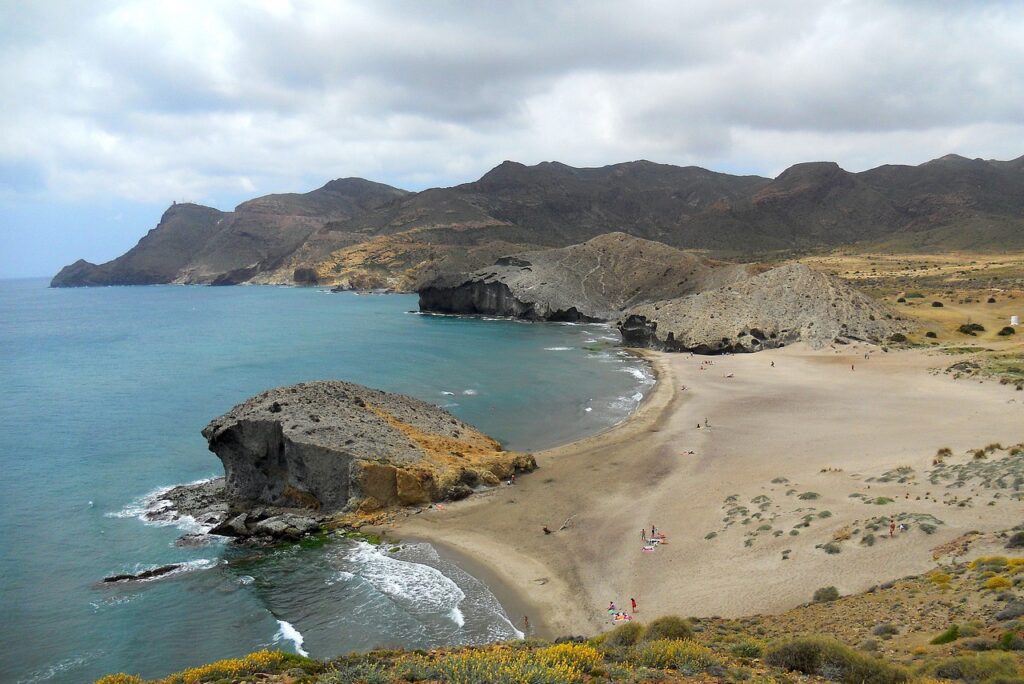 Anímate a venir a Andalucía este verano y disfruta de sus playas